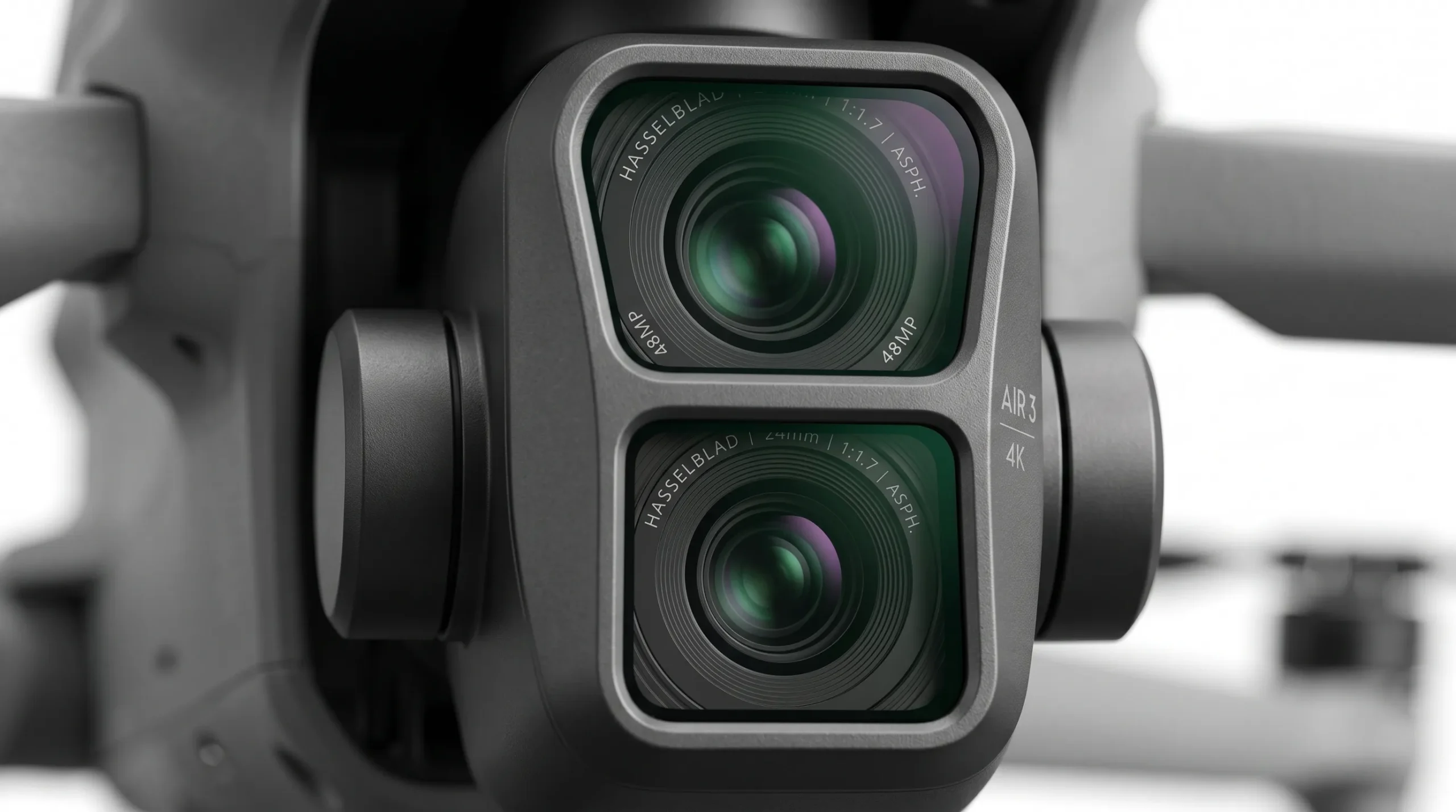 Módulo óptico com o sistema vertical de câmera dupla do drone DJI Air 3.